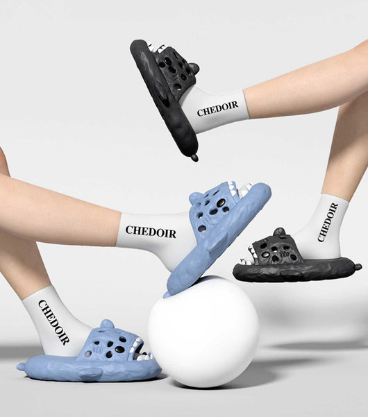 Pantuflas de Baño Shark con Suela EVA Ligera - Diseño Infantil - Image 2