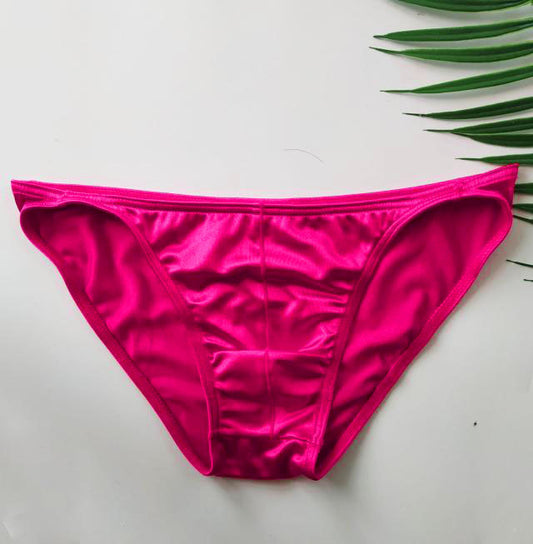 Ropa Interior Masculina Sexy de Talle Bajo Triangular Sedosa Secado Rápido Ajustada Tendencia Juvenil Transpirable y Fitness - Image 2