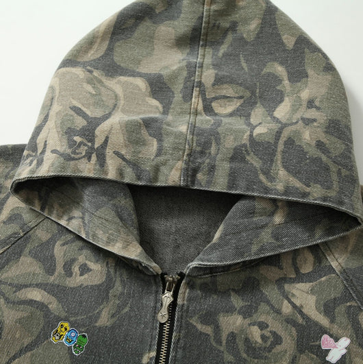 Chaqueta Camuflada con Parches Retro Graffiti - Image 2