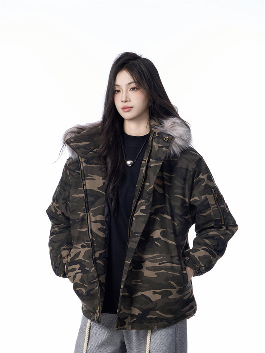 Chaqueta de Montaña con Cuello de Pelaje y Camuflaje - Image 5