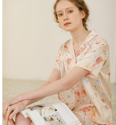 Pijama Corto Floral para Casa - Conjunto de Blusa y Shorts - Image 3