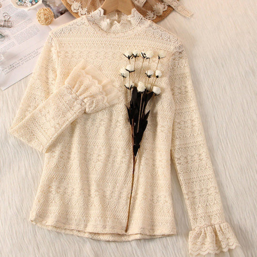 Blusa Cuello Alto con Encaje y Malla Aterciopelada Plus