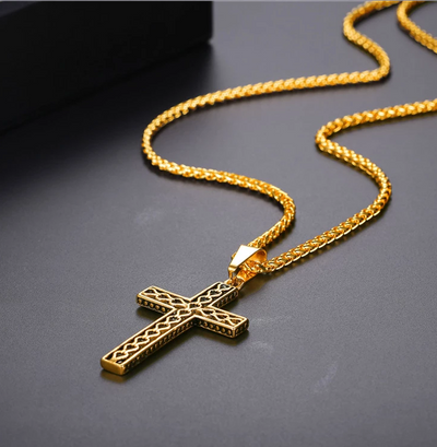Collar Cruz Vintage Acero Inoxidable 316L Dorado para Hombre - Joyería Cristiana Negra - Image 4