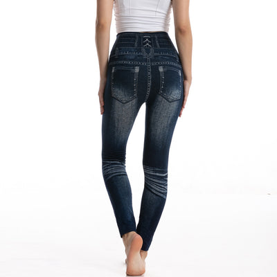Pantalones Capri Slim Fit Transpirables en Negro - Image 10