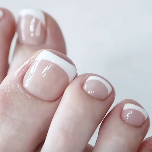 Diseño de Uñas Francés Blanco para Verano