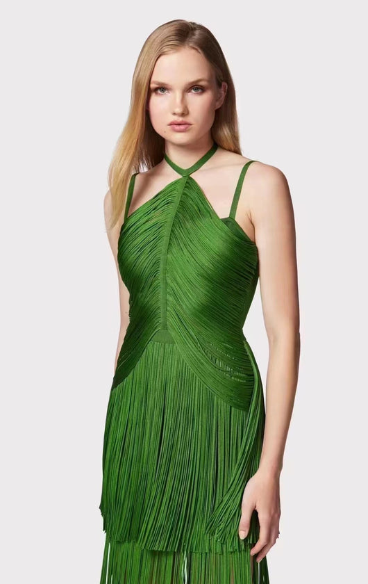 Vestido de Fiesta Verde Esmeralda con Tirantes Finos y Detalles de Borlas - Image 9