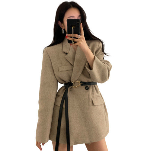 Abrigo de Lana para Mujer con Cintura Ajustada y Mangas Largas - Image 6