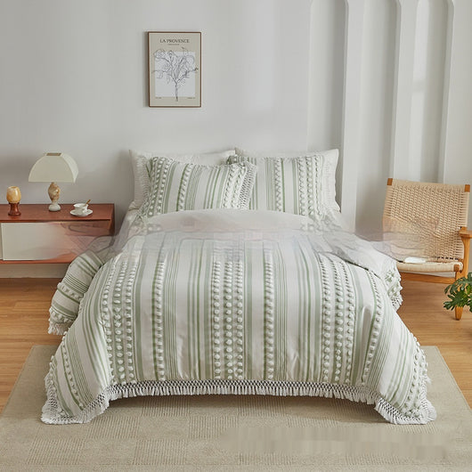 Juego de Cama Universitario Tres Piezas con Detalles en Colores Sólidos y Borlas - Image 5