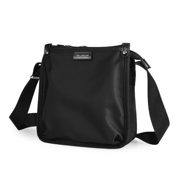 Bolsa Crossbody Oxford Asimétrica para Hombre - Estilo Casual y Funcional