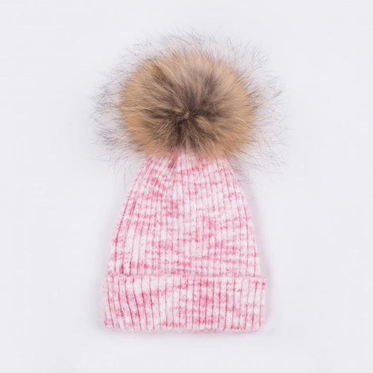 Gorro de Pompom Cálido y Versátil