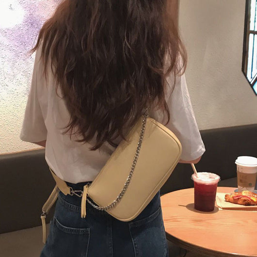 Bolsa Crossbody de Cuero PU con Cadena Axilar - Bolso Mensajero Compacto para Mujer - Image 3