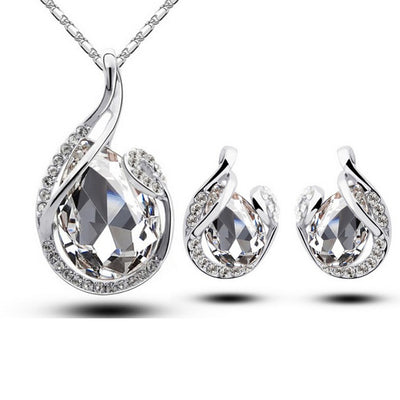 Juego de 3 Collares con Aretes de Cristal Brillante - Joyería Elegante Forma Gota de Agua para Mujer - Image 3
