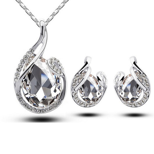 Juego de 3 Collares con Aretes de Cristal Brillante - Joyería Elegante Forma Gota de Agua para Mujer - Image 3