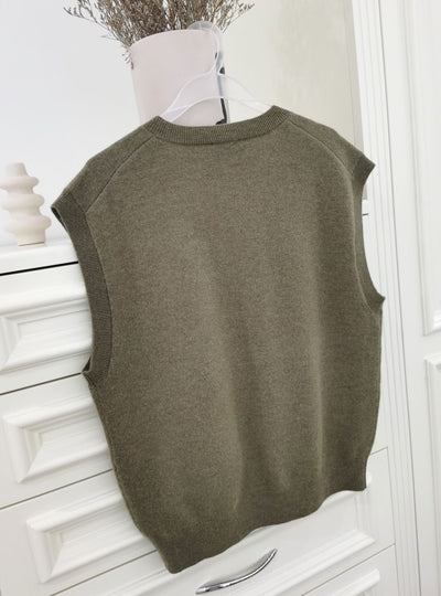 Chaleco de punto V-neck en lana y cachemira con bolsillos - Image 7