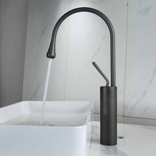 Grifo de Lavabo Giratorio en Cobre Dorado con Diseño Gota de Agua - Image 14
