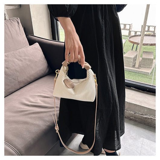 Bolsa Crossbody de Cuero PU con Pliegues Cloud - Elegante y Versátil - Image 13
