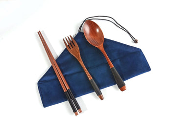 Juego de 4 Cucharas y Palillos de Madera Japonesa para Mesa - Image 9