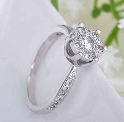 Anillo de Compromiso Delicado Corazón y Alma con Circonita para Mujer - Image 4