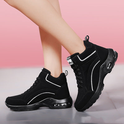 Zapatos de Baile para Mujer con Suela Blanda y Tacón en Gamuza - Image 12