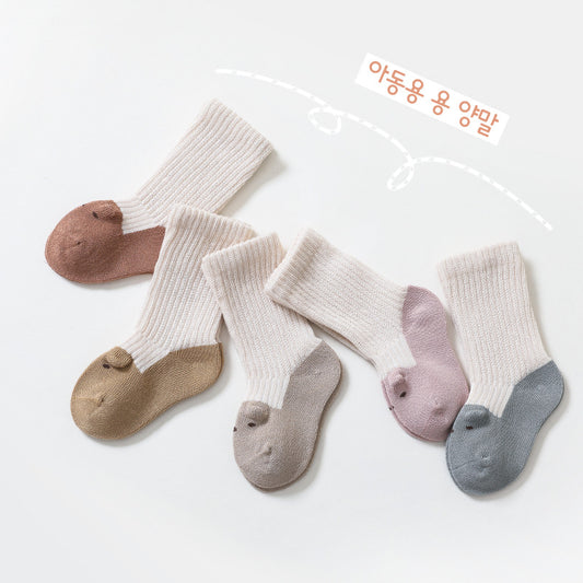 Calcetines Infantiles con Contraste de Colores Otoñales y Diseño Estéreo - Image 2