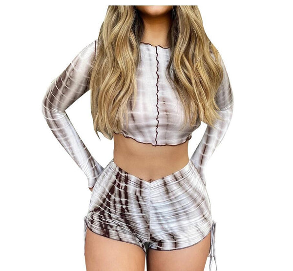 Conjunto Deportivo de Manga Larga y Shorts