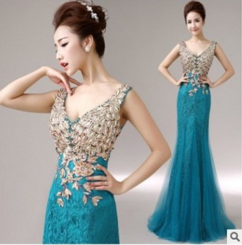 Vestido de Noche Cola de Pez Elegante - Image 8