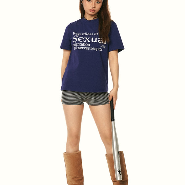 Camiseta Entallada con Estampado de Letras