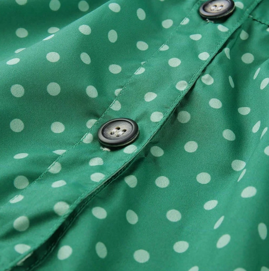 Vestido Entallado de Lunares con Botones - Image 5