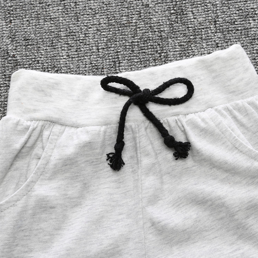Conjunto Infantil de Dos Piezas con Estampado de Letras - Camisa y Pantalón - Image 7