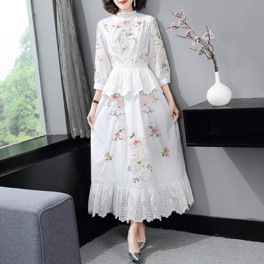 Vestido Largo con Cuello Mao y Bordados Florales en Patchwork - Image 7
