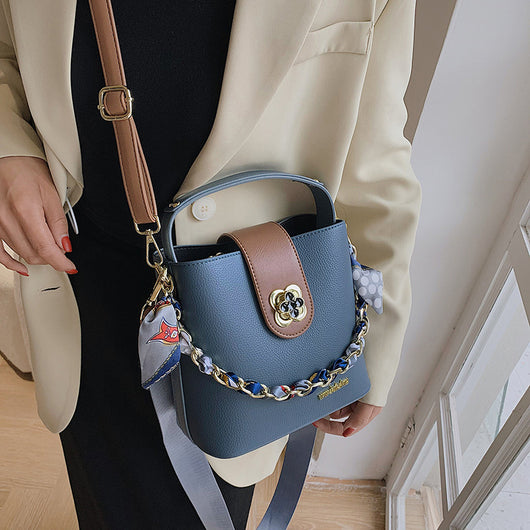 Bolso de Hombro Temperament con Correa Ancha - Image 9