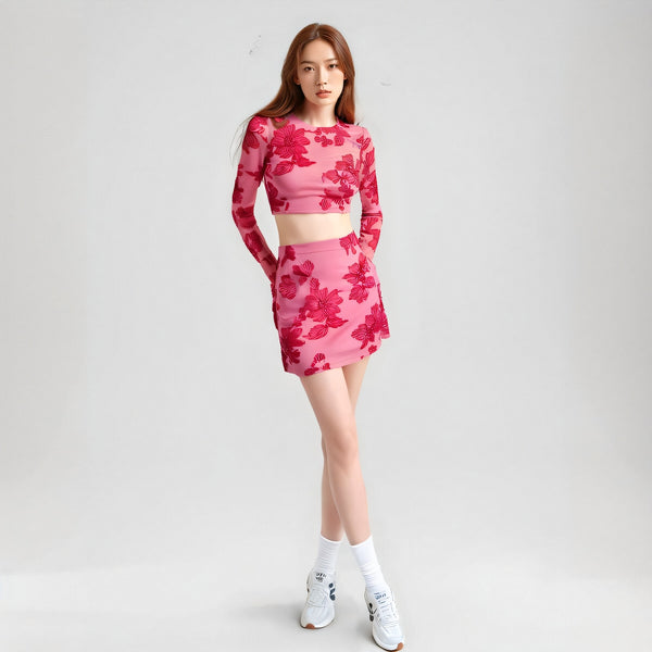 Conjunto Falda-Blusa Floral Bordada Escotado