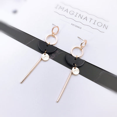 Aretes Coreanos Asimétricos con Flor de Perla y Moño - Image 11