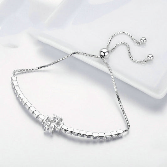 Pulsera de Plata Esterlina con Trébol de Cuatro Hojas