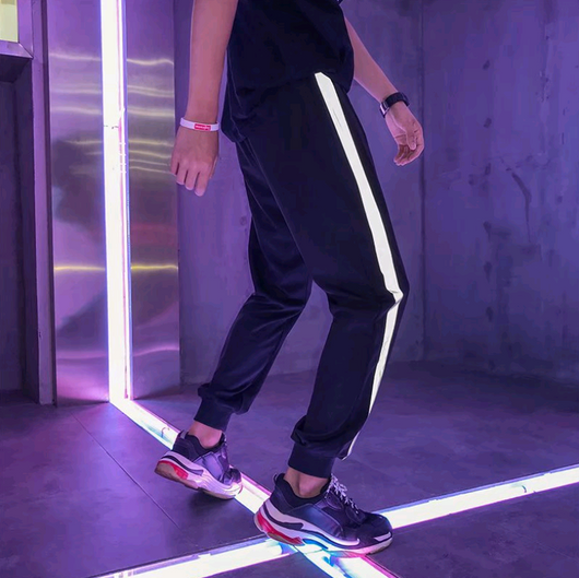 Pantalones Deportivos Reflectantes para Hombre - Cómodos y Versátiles - Image 2