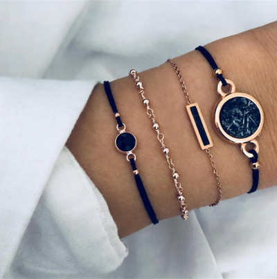 Pulsera de 4 Piezas con Cuentas Huecas de Flor en Cadena - Image 20