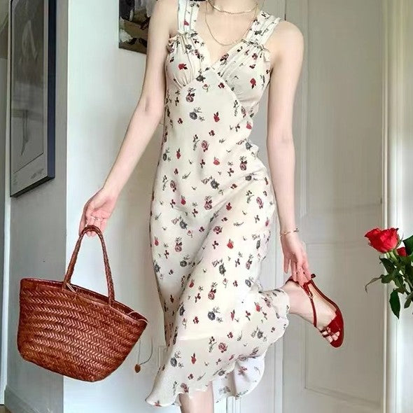 Vestido Floral Fruncido Estilo Xiangang - Diseño Puro y Elegante