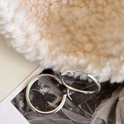 Aretes Clásicos de Plata Brillante - Diámetro Versátil - Image 2