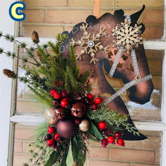 Guirnalda Navideña Cabeza de Caballo con Esferas Decorativas - Image 2