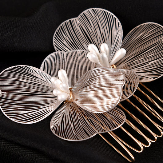Peineta Nupcial de Flores Doradas - Accesorio de Ensueño para Novia - Image 18