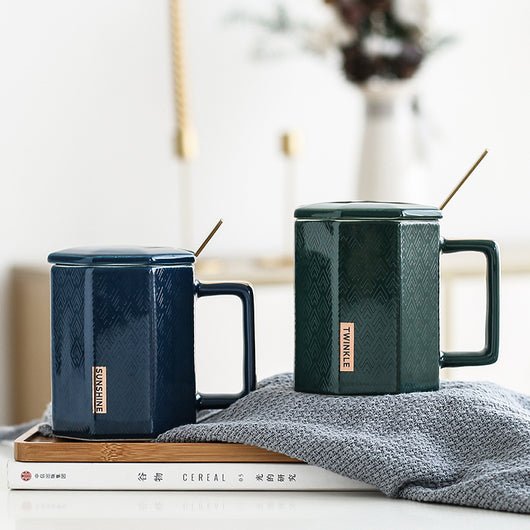 Taza Cerámica con Tapa y Cuchara