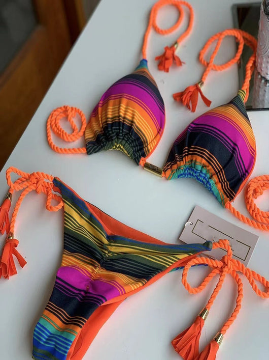 Traje de Baño Triangular con Cordones y Estampado Divisido - Image 15