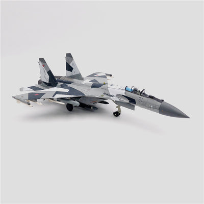 Modelo Coleccionable Caza Su-35 con Camuflaje Geométrico - Image 8