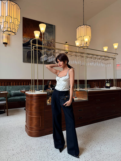 Camiseta con Lunares Elegante y Sensual para Mujer - Image 11
