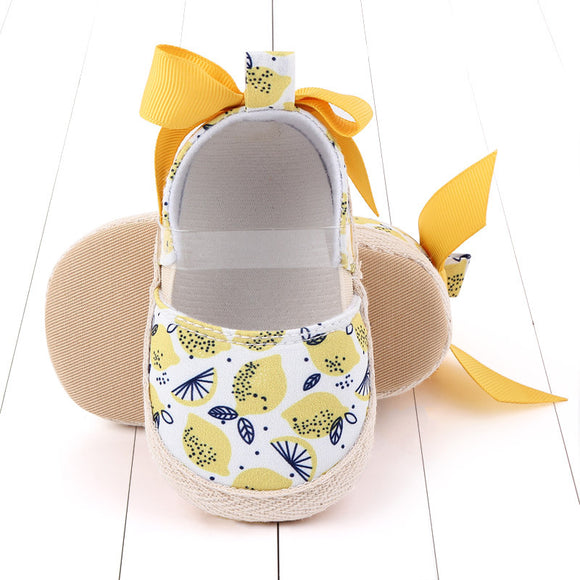Sapatos de bebê com sola antiderrapante e laço adorável