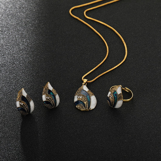 Conjunto de Collar, Aretes y Anillo Geométrico - Image 6