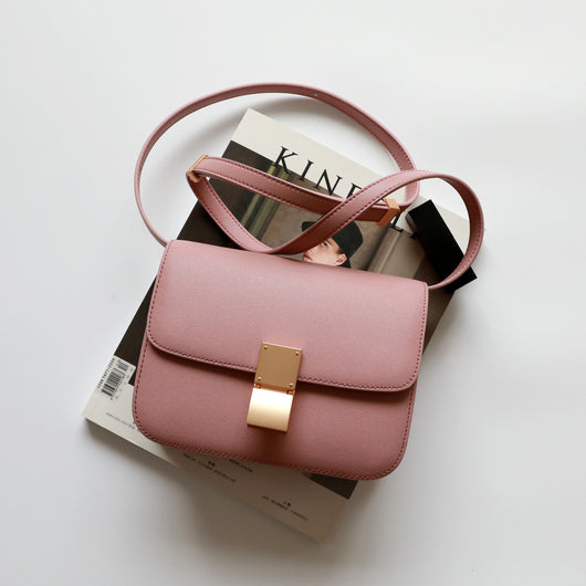 Bolsa Mensajera de Cuero Genuino para Viajes y Trabajo - Image 3