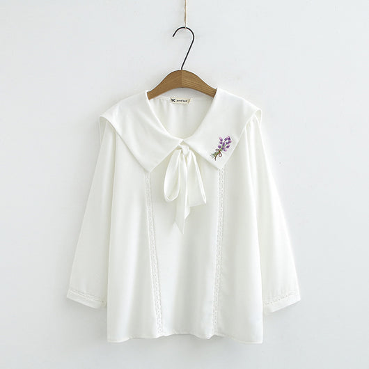 Blusa Talla Grande con Cuello Marino y Bordado Lavanda - Image 11