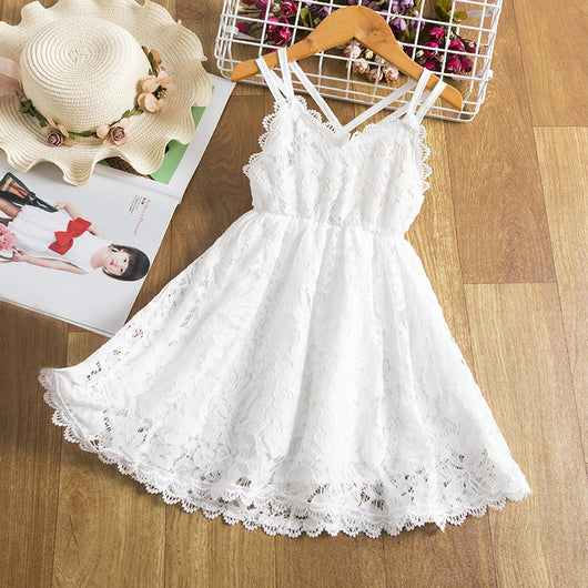 Vestido Infantil con Encaje Bordado, Tirantes y Espalda Decorativa - Image 4