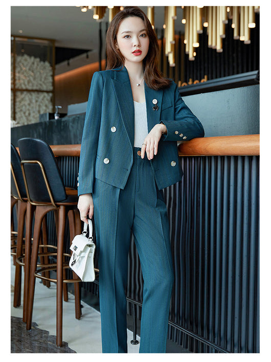 Traje Ejecutivo Femenino de Dos Piezas - Estilo Minimalista - Image 8
